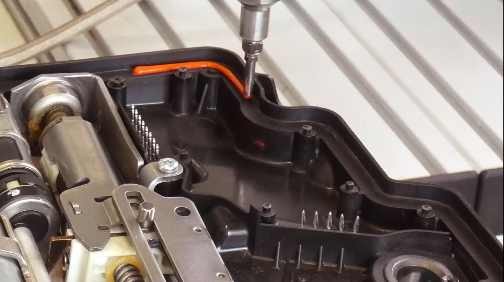 Kontrollierter Dichtstoffauftrag mit dem WSV